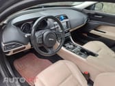 Jaguar XE 2.0 D Prestige Aut.