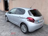 Peugeot 208 1.6 BlueHDi Style