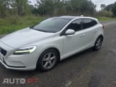 Volvo V40 2.0 D2 Kinetic Geartronic