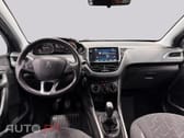 Peugeot 2008 1.2 e-VTi Style