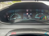 Peugeot E-2008 Active