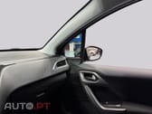 Peugeot 2008 1.2 e-VTi Style