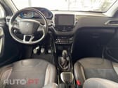 Peugeot 2008 PureTech 82 Signature