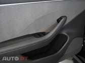 Tesla Model 3 Tração Traseira