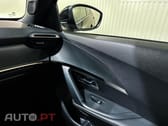 Peugeot 2008 1.2 PureTech Allure EAT8