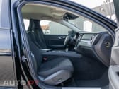 Volvo V60 2.0 B4 Essential Auto