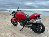 Ducati Monster 696