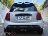 MINI Cooper John Cooper Works Auto Desportiva