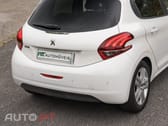 Peugeot 208 1.2 PureTech Signature