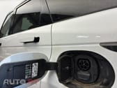 Land Rover Evoque P300e R-Dynamic HSE