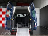 Ford Transit Custom Adaptada p/ 3 cadeiras de rodas