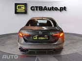 Alfa Romeo Giulia Quadrifoglio bi-turbo 510cv