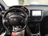 Peugeot 208 1.2 PureTech Signature