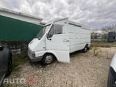 Renault Trafic Outro