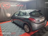 Peugeot 208 1.6 BlueHDi Style