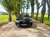 Jaguar XE 2.0 D R-Dynamic S