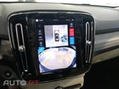 Volvo XC40 2.0 B3 Plus Dark