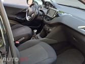 Peugeot 208 1,2 Signature