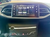 Peugeot 308 1.2 PureTech Allure Faróis Full LED