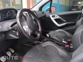 Peugeot 2008 1.2 PureTech Crossway EAT6