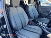Peugeot 208 1.2 Hybrid Allure e-DCS6