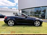 Mercedes-Benz SLK 200 Outro