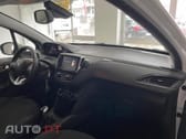 Peugeot 208 1.2 PureTech Signature