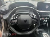 Peugeot 2008 1.2 PureTech Allure EAT8