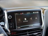 Peugeot 2008 1.2 PureTech Allure EAT6