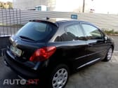 Peugeot 207 1.4 HDI 70CV