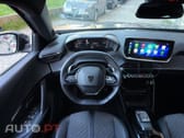 Peugeot 2008 1.2 Hybrid Allure e-DCS6