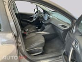 Peugeot 2008 1.2 e-VTi Style