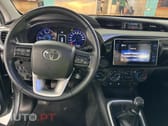 Toyota Hilux 2.4 D-4D 4WD CD Tracker