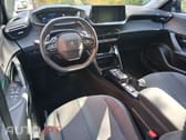 Peugeot 2008 1.2 PureTech Allure EAT8