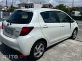Toyota Yaris Hybrido automático