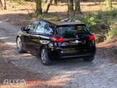 Peugeot 308 1.2 PureTech Allure EAT8