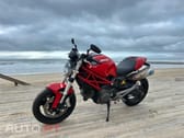 Ducati Monster 696