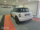 MINI Cooper D Edição Camden 50 anos