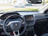 Peugeot 208 208 1.2 Gasolina 2014