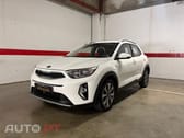 Kia Stonic 1.2 by FILA