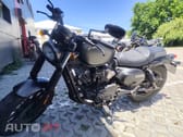 Hyosung GV 125s Bobber