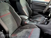 Volkswagen Golf 2.0 TSI GTI Performance