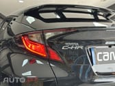 Toyota C-HR 2.0 Hybrid Square Collection
