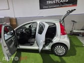 Peugeot 107 1.0 Trendy 2 Tronic