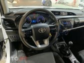 Toyota Hilux 2.4 D-4D 2WD CD