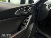 Mazda 3 1.5 Sky-D Excellence Navi