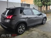 Peugeot 2008 1.2 PureTech Signature