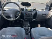 Toyota Yaris 1.0 Base C/Radio