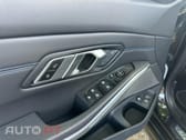 BMW 330 e Touring Pack Desportivo M Auto