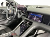 Porsche Taycan 4 